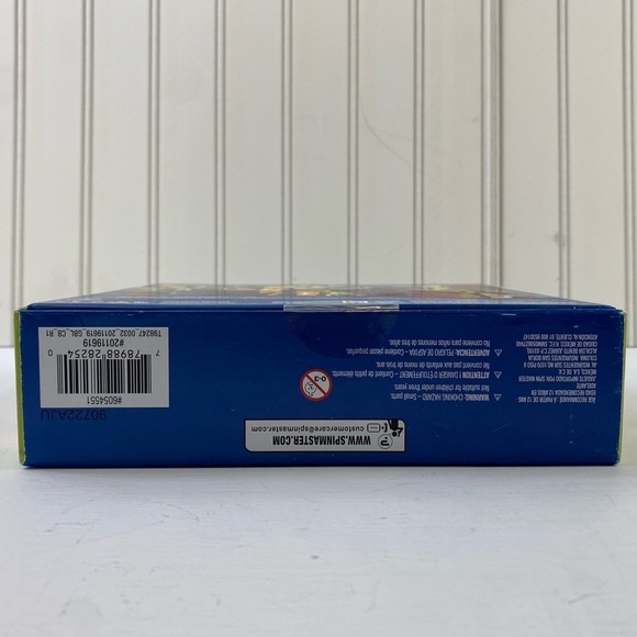 750 Piece Jigsaw Puzzle Art Gold Dore Abstract Triangles 2019 - New Never Opened - Picture 8 of 9